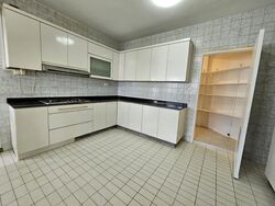 Leonie Towers (D9), Apartment #424550681